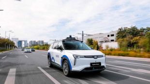 Китай ще приеме предпазливо безпилотните автомобили в пътническите превози заявява