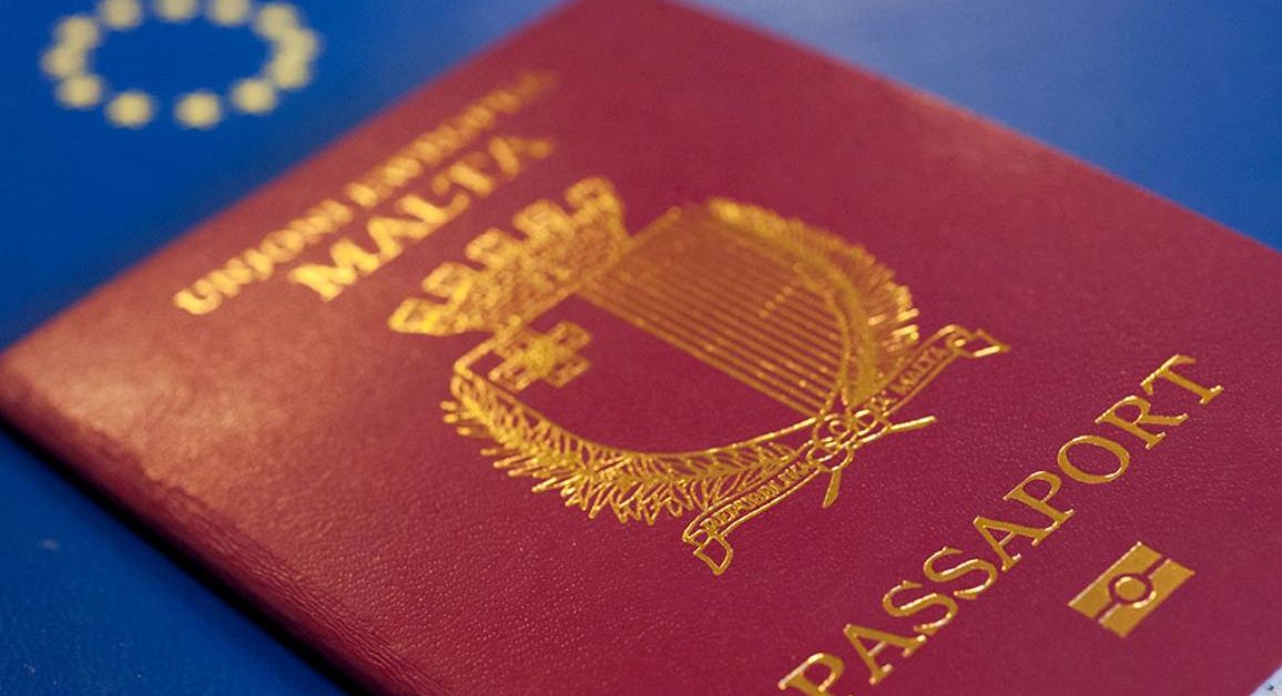 След години на предупрежденияМалта спря да издава паспорти на руснаци