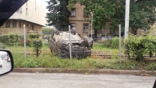 Полицаи катастрофираха в София Инцидентът е станал между бул Цар