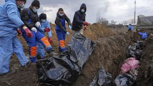 Украинските власти откриха масов гроб с повече от 440 тела