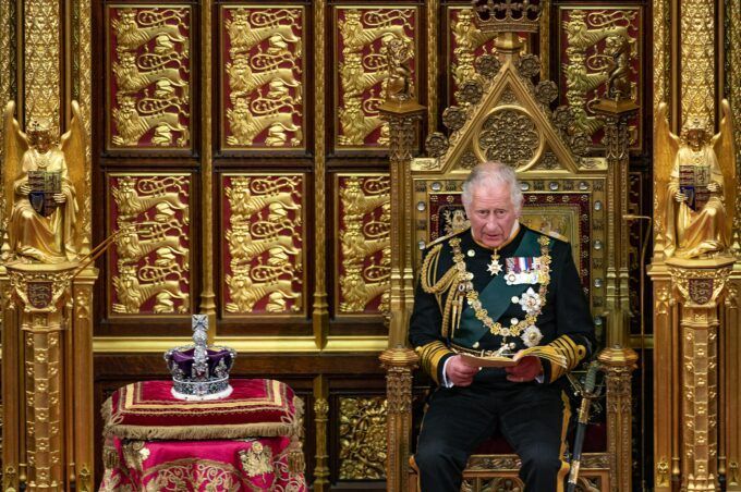 Кралят на Великобритания Чарлз ще бъде хоспитализиран, съобщиха от Бъкингамския