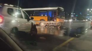 Автобус на градския транспорт катастрофира в София рано тази сутрин Няма