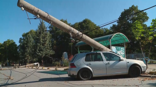 Катастрофа в Рогош остави селото без ток При пътния инцидент