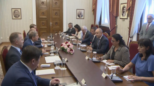 Как да продължи сътрудничеството между България и Лукойл са обсъждали