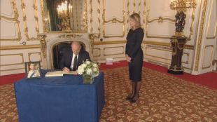 Президентът Румен Радев пристигна в Лондон за погребението на кралица