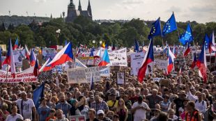 Масовите протести в Чехия на които в събота присъстваха около