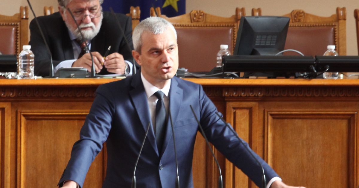 Лидерът на Възраждане Костадин Костадинов оглави Комисията по политиките за