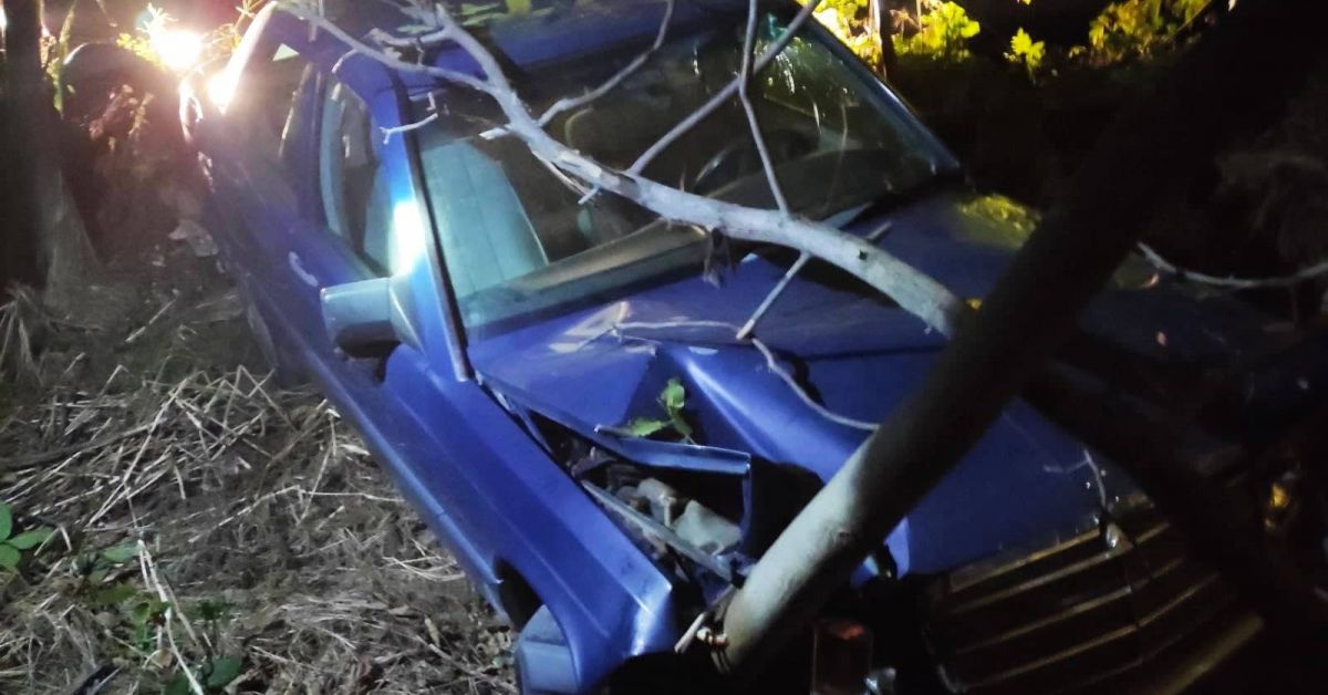 Пиян шофьор катастрофира между блокове в Шумен, заби се в