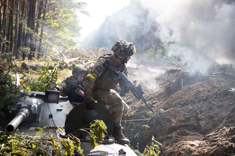 Украинските сили са отвоювали днес селища по западния бряг на