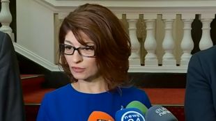 Председателят на ПГ на ГЕРБ СДС Десислава Атанасова покани председателите