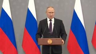 Руският президент Владимир Путин смята че опитите за пренаписване на