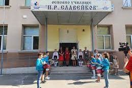 Бургас ще отбележи тържествено Международния ден на учителя – 5