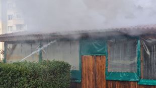 Заведение в квартал Изток се запали тази сутрин в Казанлък