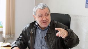 Асен Василев нека да не разиграва администрацията в община Хасково