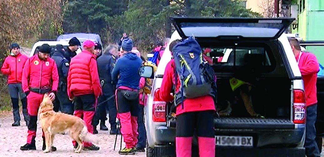 Акция в Рила – планински спасители се опитват да стигнат