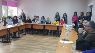 Център за обществена подкрепа- Свищов проведе дискусионен форум, посветен на жените жертви на домашно насилие