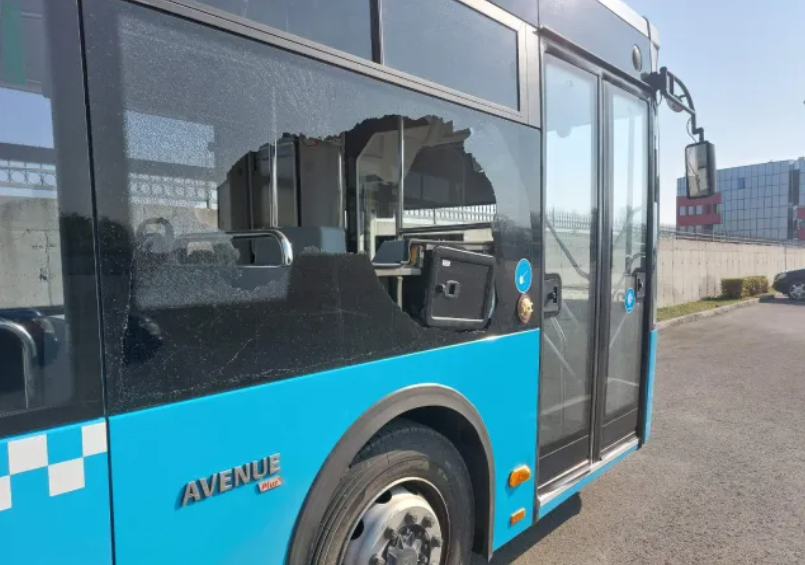 Отново стрелба по автобус в Пловдив, съобщи . В рамките