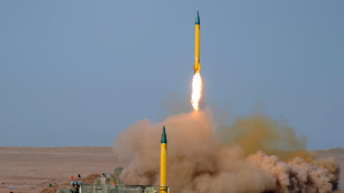Иран е създал хиперзвукова ракета твърди полуофицалната иранска информационна агенция