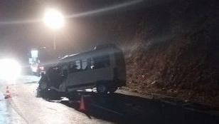 Деветимата пътници са откарани в областната болница във Велико ТърновоТежка
