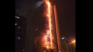 Пожар избухна в 35 етажна сграда в Дубай близо до емблематичния
