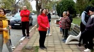 Протест в Бузовград след като пиян и дрогиран шофьор блъсна