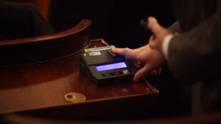 Депутатите приеха на първо четене три законопроекта за промени в