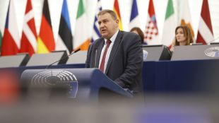 Несправедливите двойни стандарти които оставиха България и Румъния извън Шенген