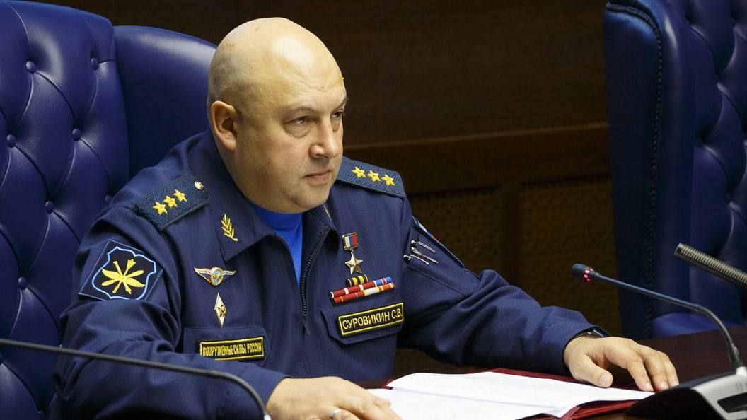 Генерал Суровикин е освободен като командващ на руската авиация. Това