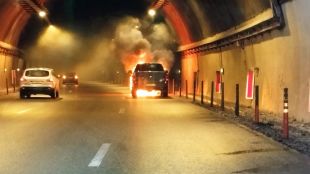 Автомобил се запали тази сутрин в тунел Витиня предаде bTV Информацията