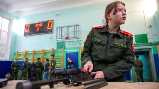 Руската федерация е включила уроци по основно военно обучение в
