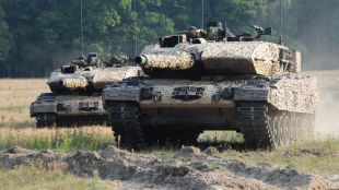 Осемнайсетте бойни танка Леопард 2 обещани от Германия за подпомагане