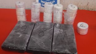 Митнически служители откриха 6 476 кг кокаин на стойност над 777