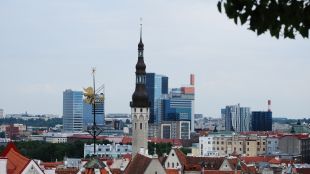 Естония обяви че експулсира руския посланик в отговор на сходно