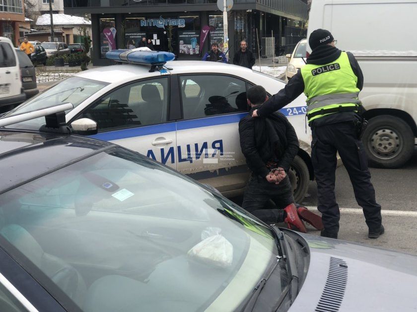 Софийска районна прокуратура обвини и задържа шофьора, задържан при гонка
