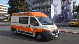 Двама младежи пребиха почти до смърт 67 годишен мъж от димитровградското
