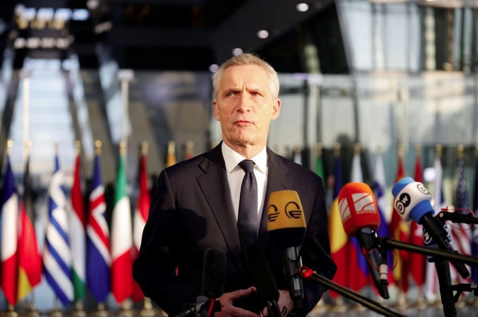 Военните министри от пакта на среща в БрюкселНямало признаци Путин