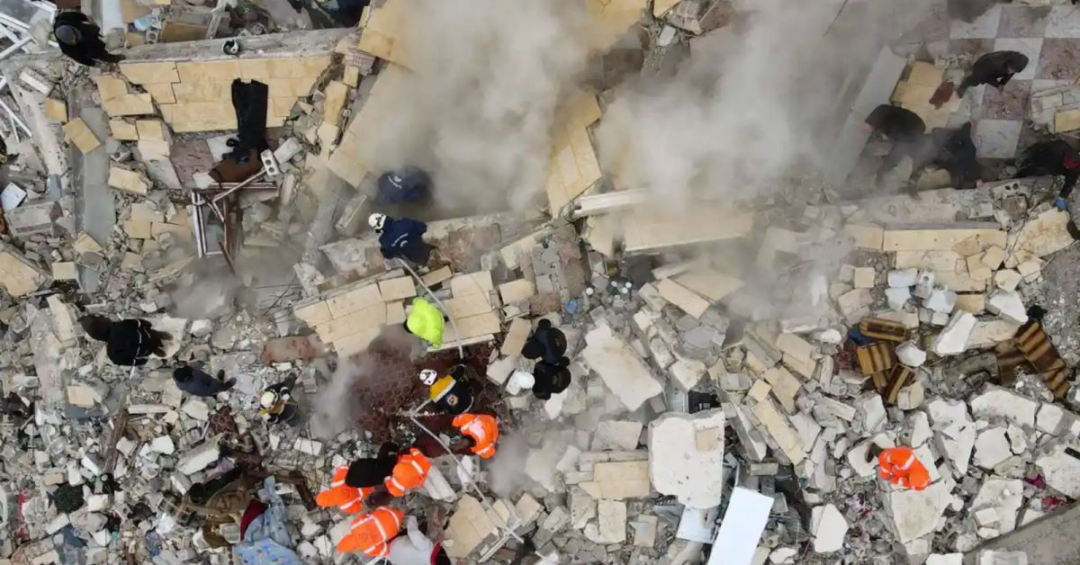 Броят на лицата, арестувани във връзка с разрушените при земетресенията