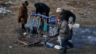 Малко под 5000 цивилни се намират все още в украинския