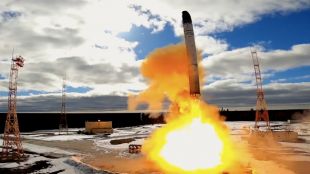 Русия извърши тест на междуконтинентална балистична ракета Сармат който изглежда