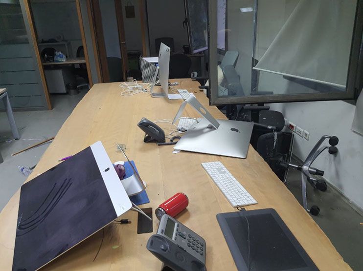 Неизвестни лица разбиха офисите на ливанската държавна новинарска агенция -