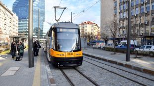 От Столичната община представят първите доставени нови нископодови трамваи Мотрисите ще