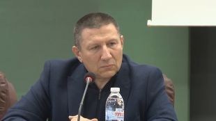 Изпълняващият функциите главен прокурор Борислав Сарафов заяви при изслушването си