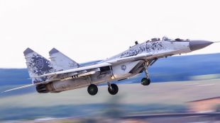 Правителството на Словакия одобри изпращането на изтребители МиГ 29 на