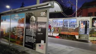 Посолството на САЩ в България откри спирка на градския транспорт