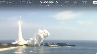 Япония взриви новата си ракета H3 след неуспешно изстрелване във