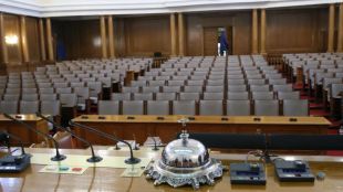 След дълъг дебат народните представители приеха проектобюджета за 2023 г