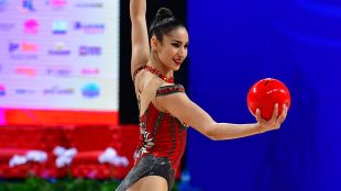 Ева Брезалиева стана Кралица на Световната купа по художествена гимнастика в София (ВИДЕО)