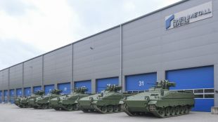 Германската оръжейна компания Райнметал съобщи днес че ще отвори ремонтно логистичен