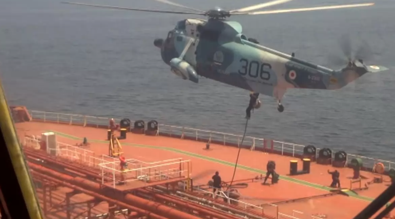 Маскирани ирански военноморски командоси са извършили операция с помощта на