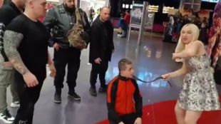 Четвърти човек е задържан заради видеото в пловдивски мол на